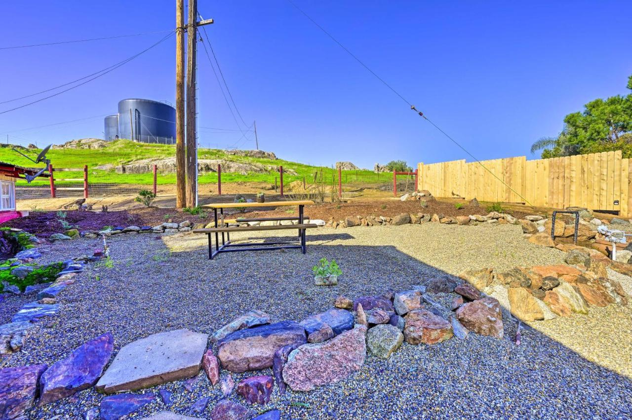 Peaceful Ranch Home With Sierra Nevada Views Woodlake ภายนอก รูปภาพ