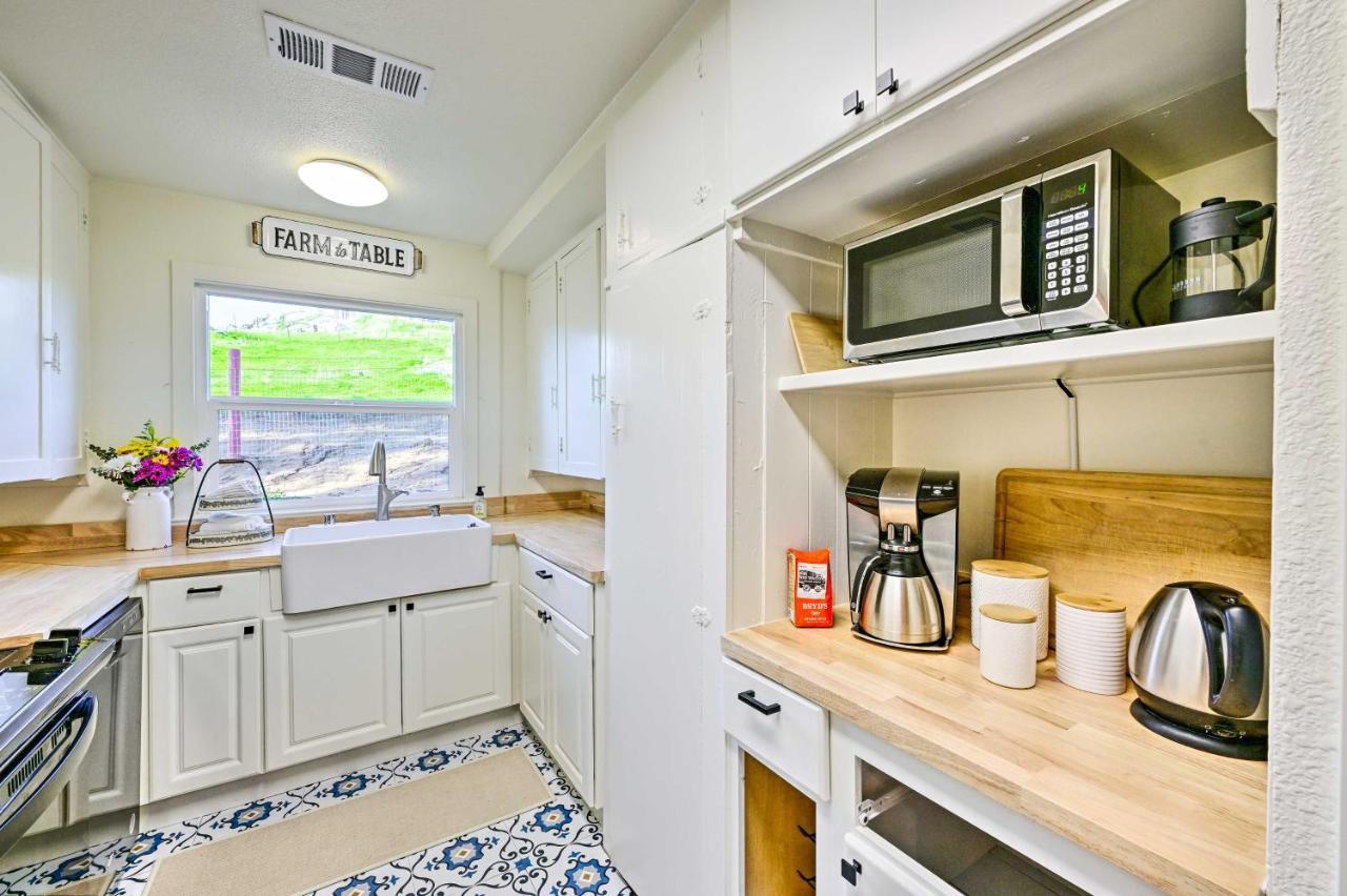 Peaceful Ranch Home With Sierra Nevada Views Woodlake ภายนอก รูปภาพ